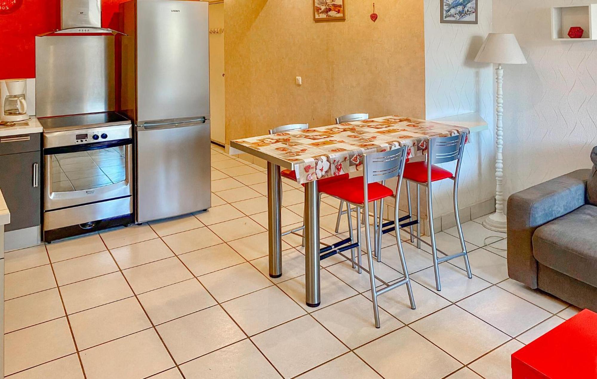 Beautiful Apartment In La Bourboule With Kitchen Le Mont-Dore Buitenkant foto